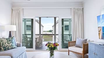 House, 2 Bedrooms | Living area | Smart TV