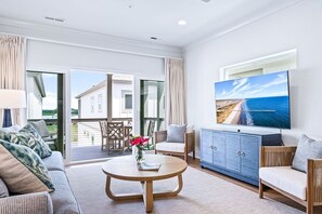 Casa, 2 quartos | Área de estar | Smart TV
