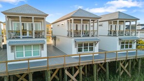 House, 2 Bedrooms | Exterior