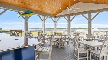 Cottage, 2 Bedrooms | Outdoor dining