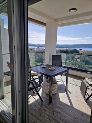 Interior - Sea view apartment Ana (Turanj)