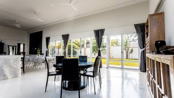 Luxury House, Kitchen, Garden View | Minibar, individually decorated, individually furnished, desk