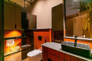 Superior Chalet | Bathroom