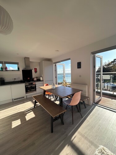The Beach Retreat Apartment, Balcony views of shanklin bay.