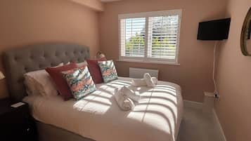2 Schlafzimmer, Bügeleisen/Bügelbrett, kostenloses WLAN, Bettwäsche