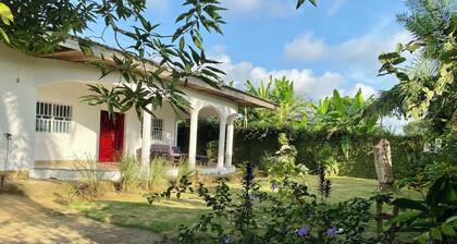 House in Kribi, 5 min drive from downtown and 2 min drive from the beach.