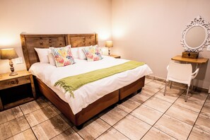 2 bedrooms, iron/ironing board, WiFi, bed sheets - Luxury Family Suite on Estate on the Midlands Meander (Lions River)