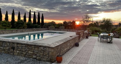 Le Domaine du ValfeEric avec Gßte de charme, idéal pour regroupement de famille