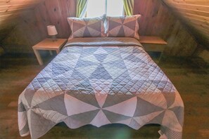 6 bedrooms, WiFi, bed sheets