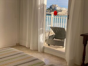 2 slaapkamers, een strijkplank/strijkijzer, gratis wifi