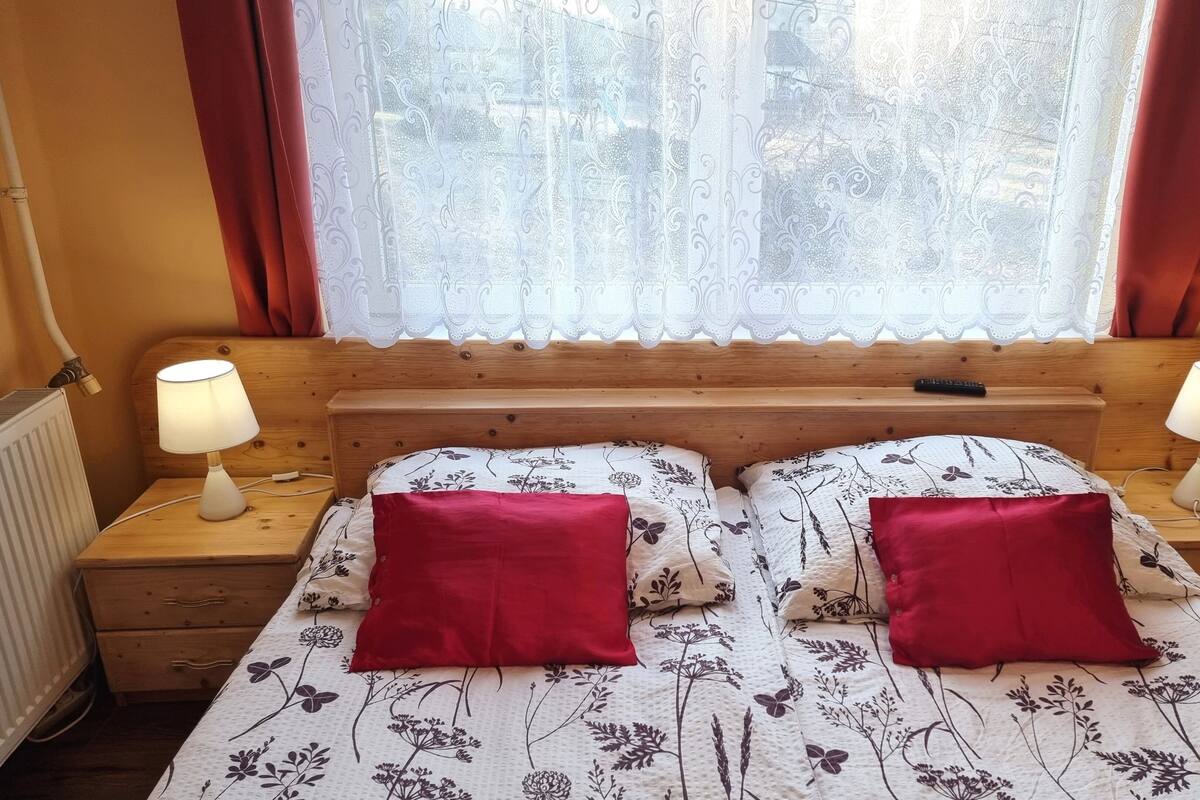 Superior Suite, Mountain View | Blackout curtains, iron/ironing board, free WiFi