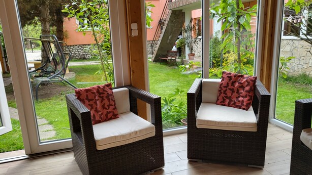 Terrace/patio - Liget Nyaralóház és Apartman Liget (Szilvásvárad)