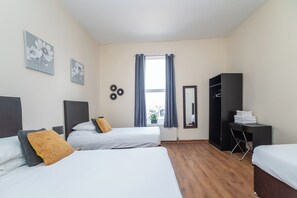 4 bedrooms, iron/ironing board, free WiFi, bed sheets - Cityscape Retreat in Newcastle (Newcastle-upon-Tyne)