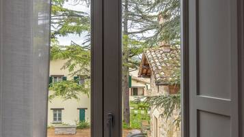 Suite | Bureau, espace de travail pour ordinateur portable