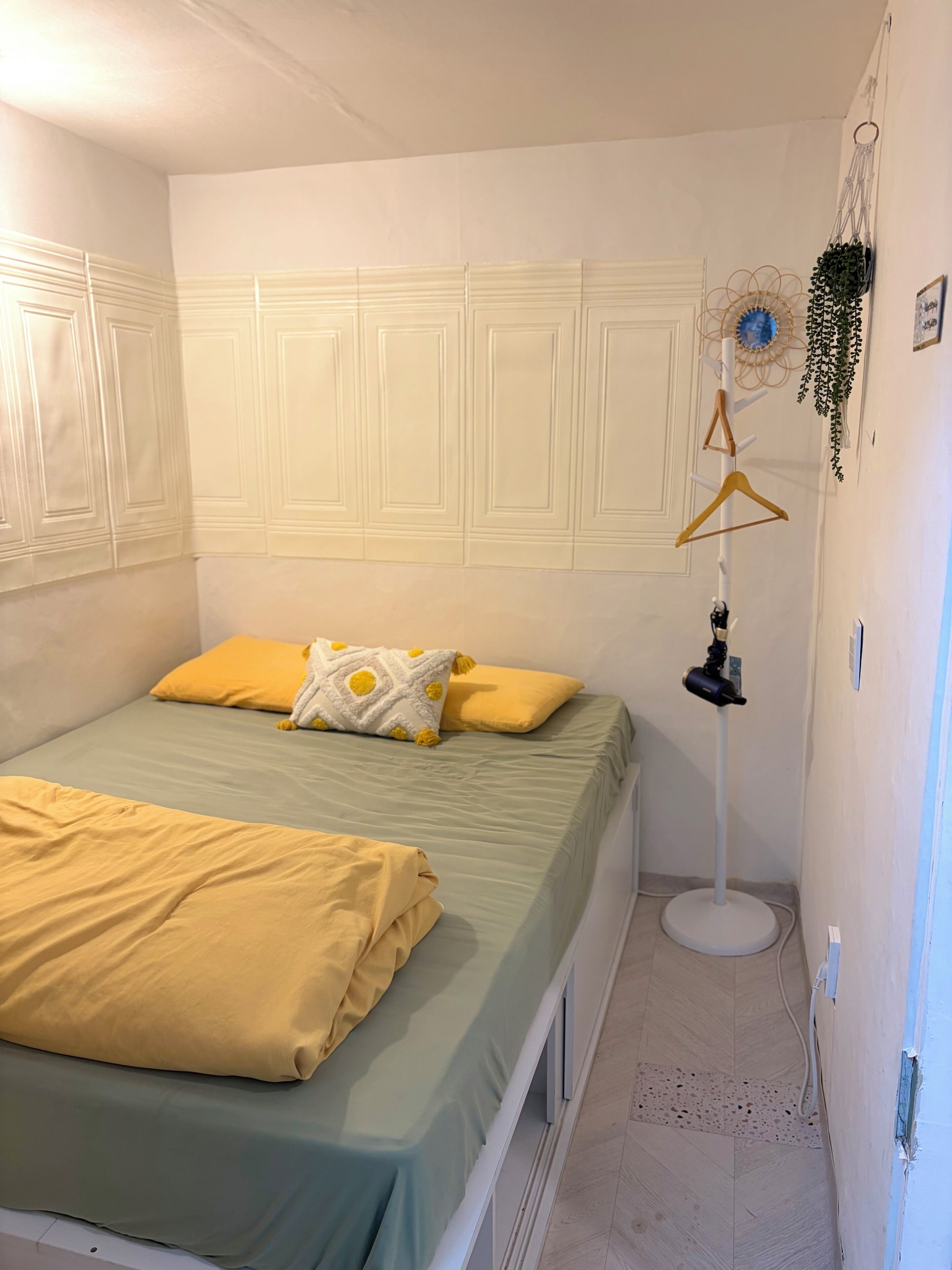 Double Room | In-room safe, blackout drapes, free WiFi, bed sheets