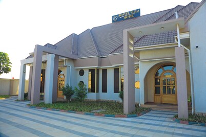 Rostel Villa Hotel