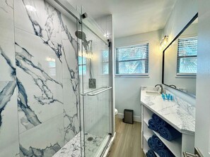 Hair dryer, towels - Coastal Elegance Retreat | Gulf View, Heated Pool (St. Pete Beach)