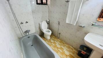 Cortinas blackout, sistema de insonorización y wifi gratis