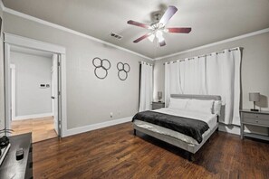 3 chambres, fer et planche à repasser, Wi-Fi gratuit, draps fournis