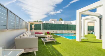 Seaside Villa With Swimming Pool
