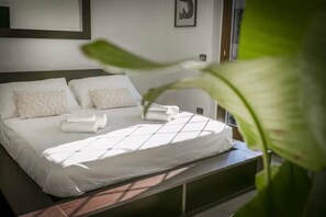 2 多间卧室、熨斗/熨衣板、免费 WiFi、床单