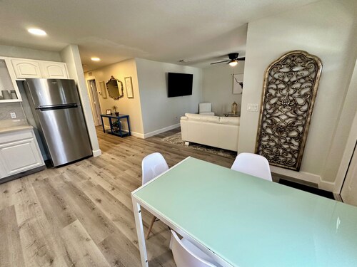 Charming 3-bedroom- 2 bathroom house, by JetBlue Park.