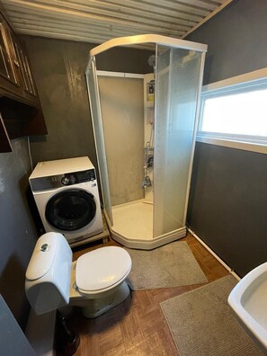 Dobbeltrom – classic, hageutsikt | Bad