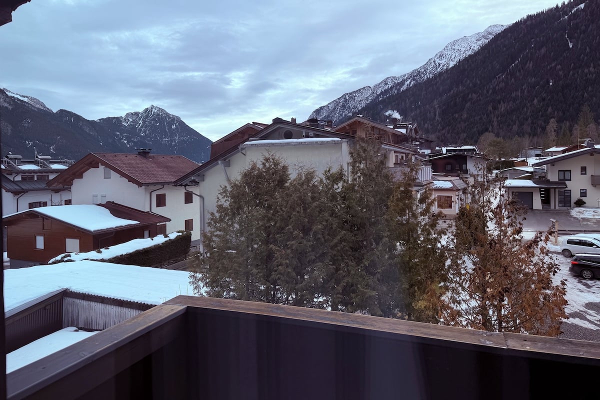 In-room safe, individually decorated, individually furnished, desk