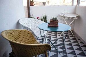 Outdoor dining - Casuzza at the Cathedral with a view of the Valley of the Temples, within walking distance of the Cathedral! (Agrigento)
