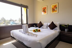 Espacio para trabajar con laptop y wifi gratis