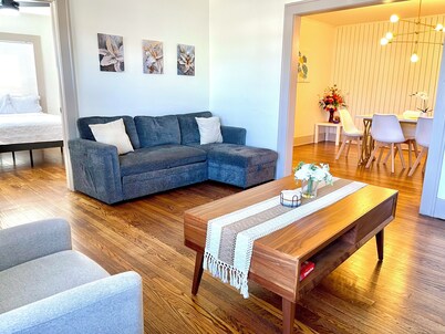 Cozy Plaza Retreat - Near Downtown & Entertainment