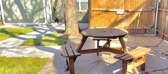 Cozy Plaza Retreat - Near Downtown & Entertainment