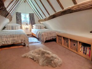 3 bedrooms, iron/ironing board, WiFi