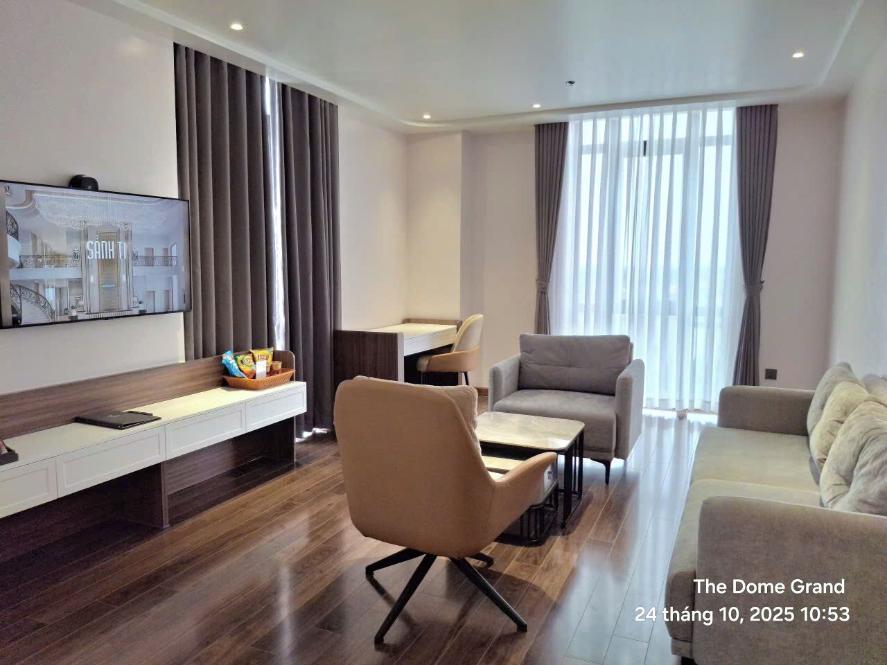 经典开间套房 | 城市景观