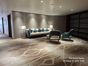Interior - The Dome Grand (Duy Tien)