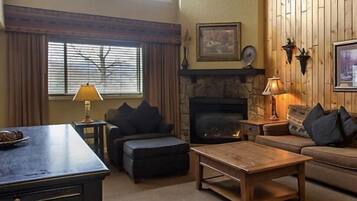 TV connectée, cheminée