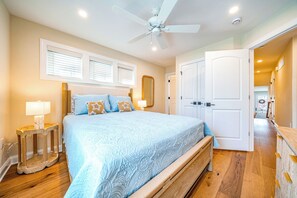 3 slaapkamers, een strijkplank/strijkijzer, gratis wifi, beddengoed