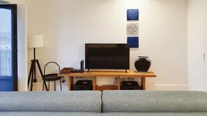 TV
