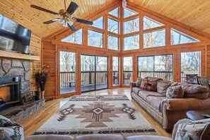 TV connectée, cheminée