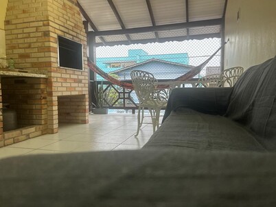 位于科斯塔和席尔瓦中心的联排别墅