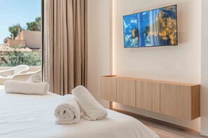 5 chambres, coffres-forts dans les chambres, fer et planche à repasser
