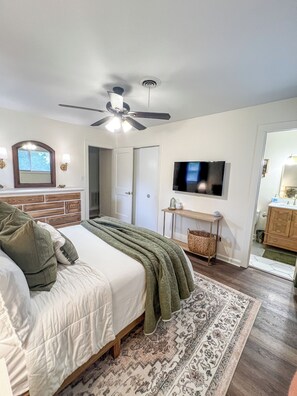 3 Schlafzimmer, Bügeleisen/Bügelbrett, WLAN, Bettwäsche