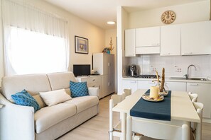 Studio, Balcony, Ocean View | Living room - Tastefully Furnished Flat With Lateral sea View (San Michele al Tagliamento)