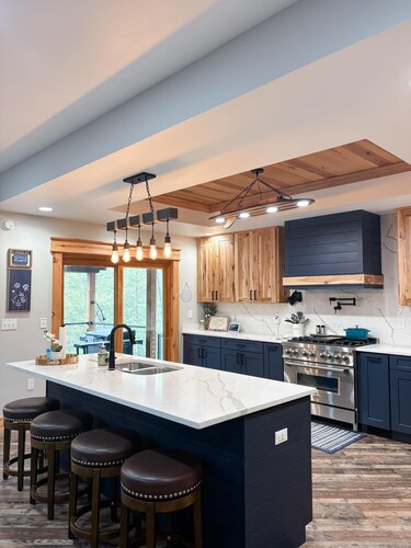 Luxury Laurel Lake Retreat-Private Home Near Holly Bay w Fishing Pond EV CHARGER