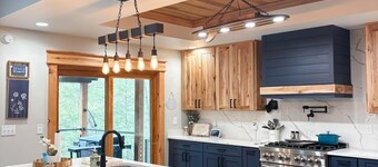 Luxury Laurel Lake Retreat-Private Home Near Holly Bay w Fishing Pond EV CHARGER