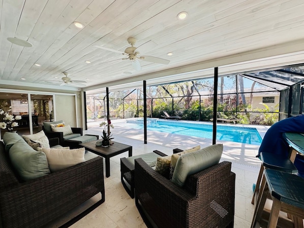 Outdoor pool, a heated pool