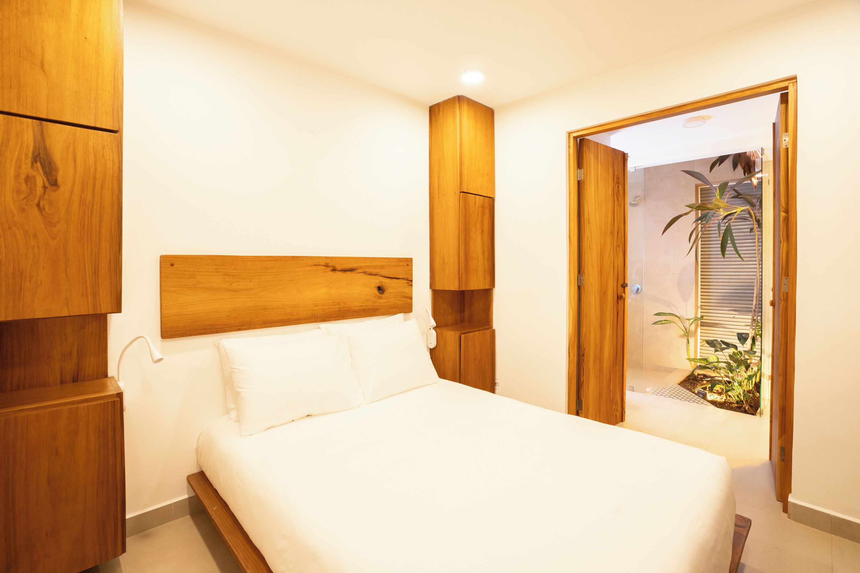 3 chambres, fer et planche à repasser, Wi-Fi gratuit, draps fournis