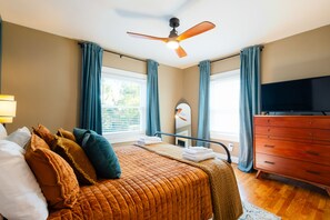 3 Schlafzimmer, Schreibtisch, Bügeleisen/Bügelbrett, kostenloses WLAN