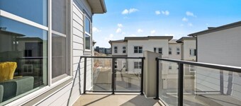 Air Conditioned » Garage » 2BR Townhouse » Sleep 6