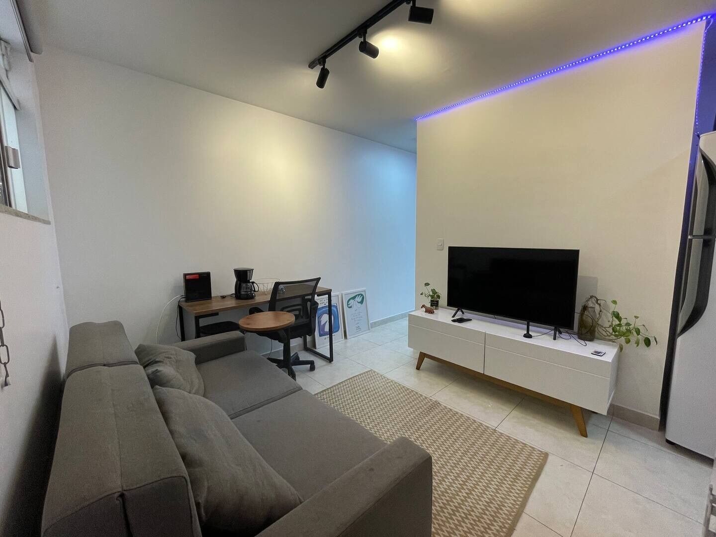 TV connectée, jeux vidéo, livres